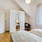 Haus Buche Apartment